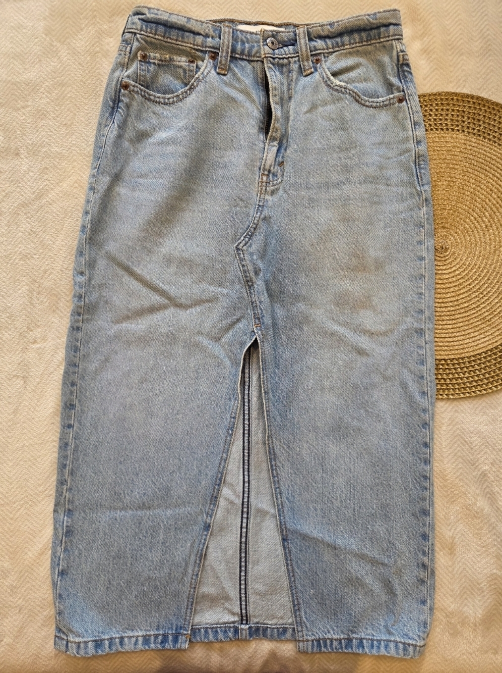 Abercrombie & Fitch High Rise Denim Midi Skirt